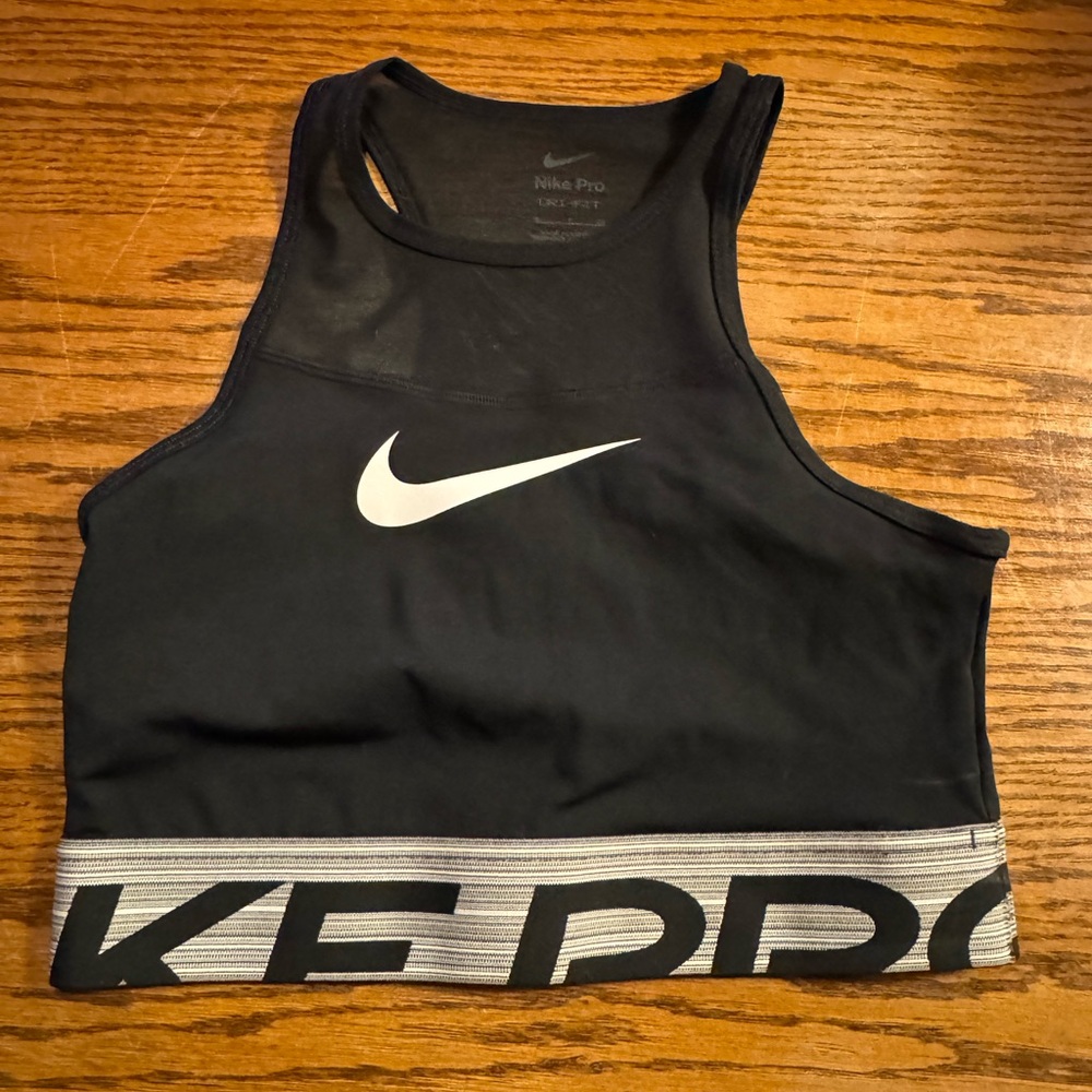 Nike Pro crop top